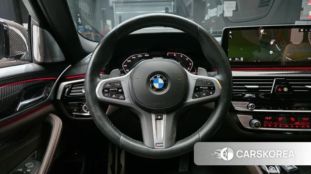 BMW 5 Series (G30) 2022 Белый из Кореи, фото 4