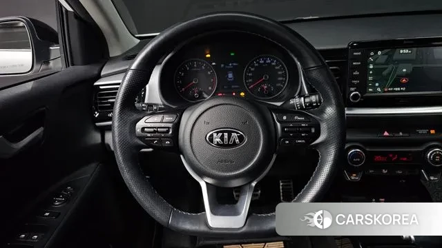 Kia Stonic 2018 Белый из Кореи, фото 4