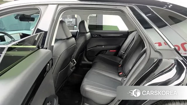 Hyundai Grandeur Hybrid (GN7) 2023 Черный из Кореи, фото 4