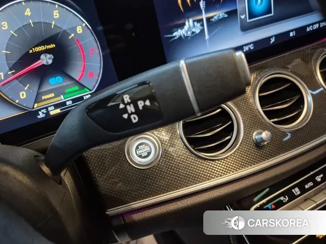 Mercedes-Benz E-Class W213 2019 Белый из Кореи, фото 4