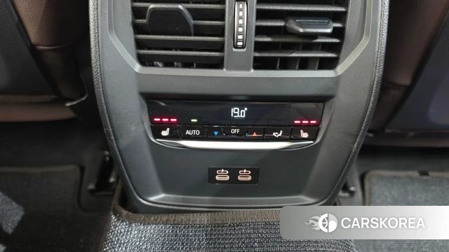 BMW 4 Series (G22) 2025 Черный из Кореи, фото 4
