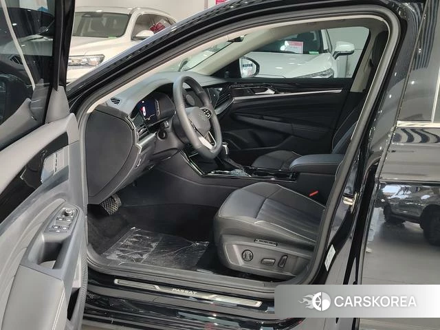 Volkswagen Passat 2024 Черный из Китая, фото 4