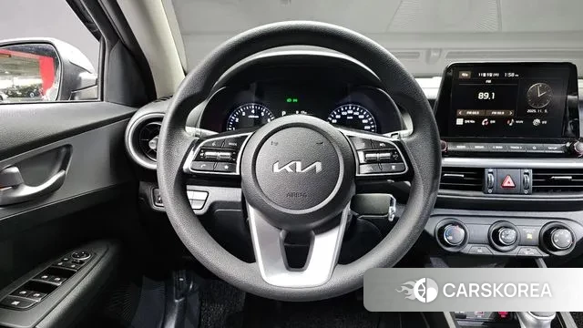 Kia The New K3 2nd generation 2023 Серебристо-серый из Кореи, фото 4