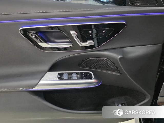 Mercedes-Benz E-Class W214 2024 Синий из Кореи, фото 4