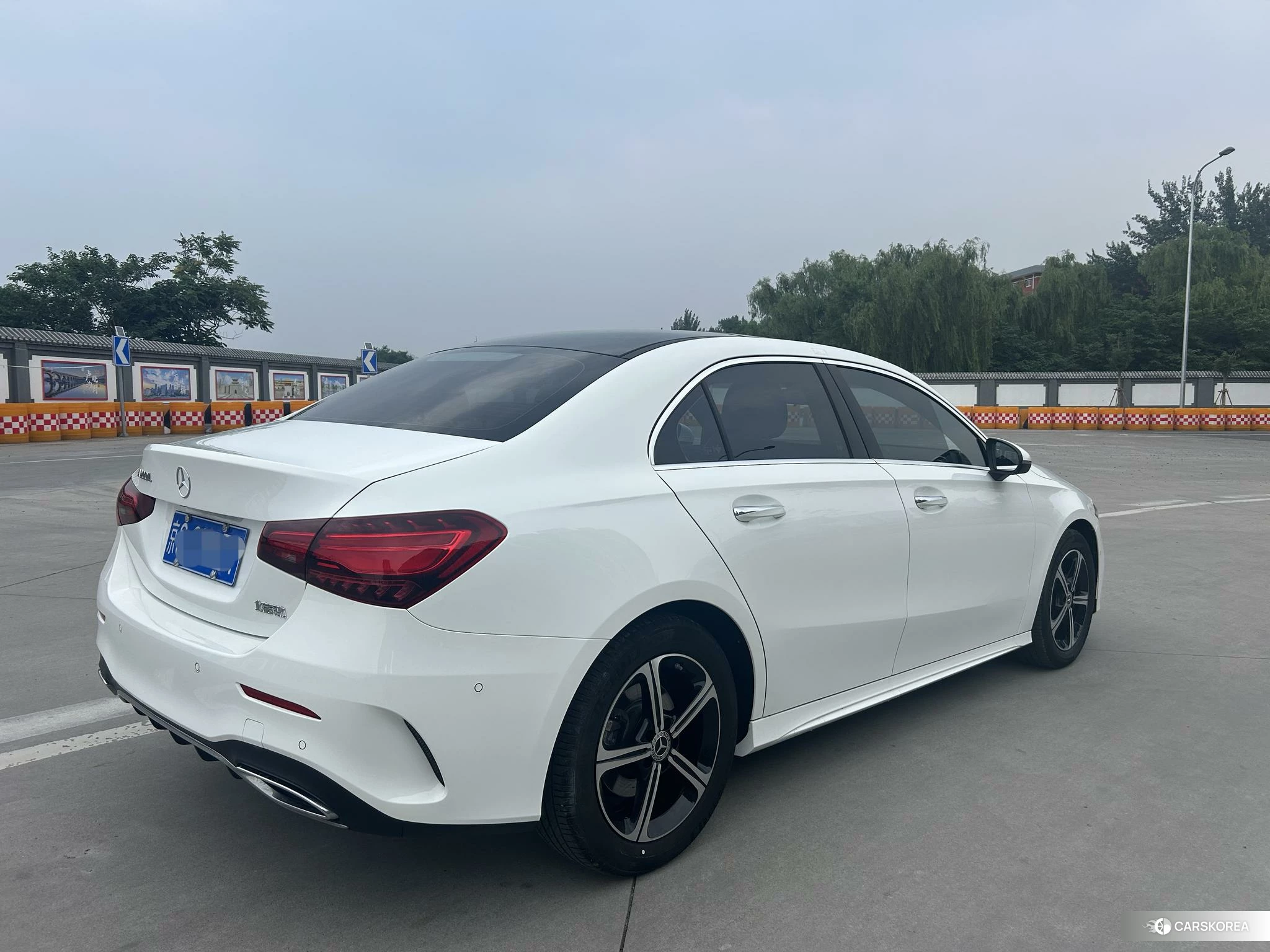 Mercedes-Benz Class A 2023 Белый из Китая, фото 4