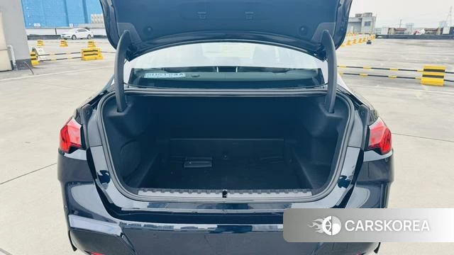 BMW 2 series 2025 Черный из Китая, фото 4
