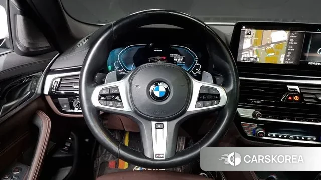 BMW 5 Series (G30) 2021 Белый из Кореи, фото 4