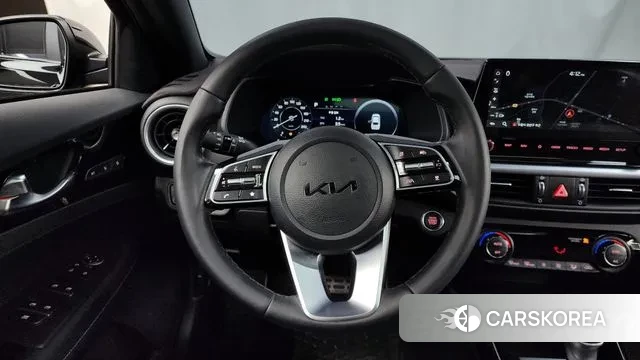 Kia The New K3 2nd generation 2024 Черный из Кореи, фото 4