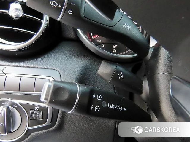 Mercedes-Benz C-Class W205 2018 Черный из Кореи, фото 4