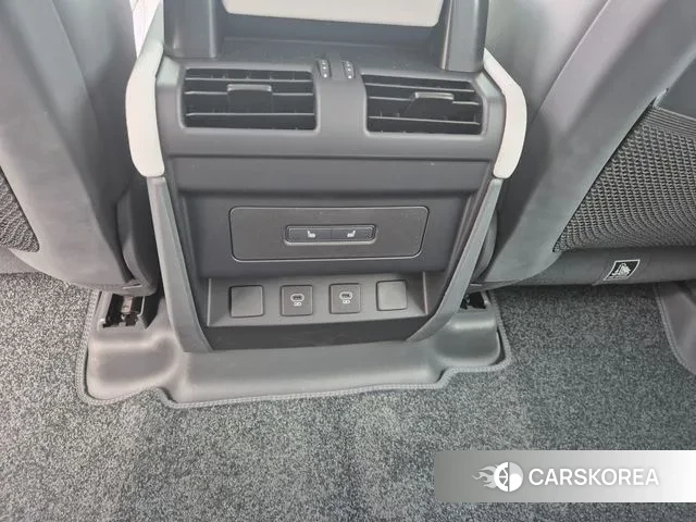 Land Rover Defender (L663) 2025 Белый из Кореи, фото 4