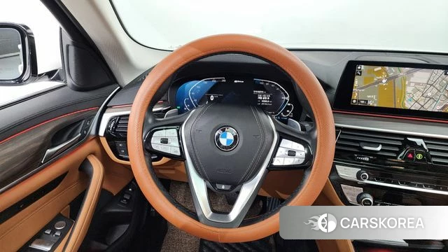 BMW 5 Series (G30) 2020 Белый из Кореи, фото 4