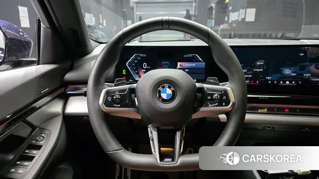 BMW 5 Series (G60) 2024 Черный из Кореи, фото 4