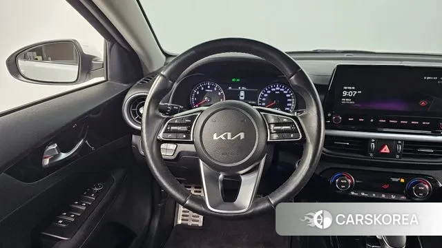 Kia The New K3 2nd generation 2022 Белый из Кореи, фото 4