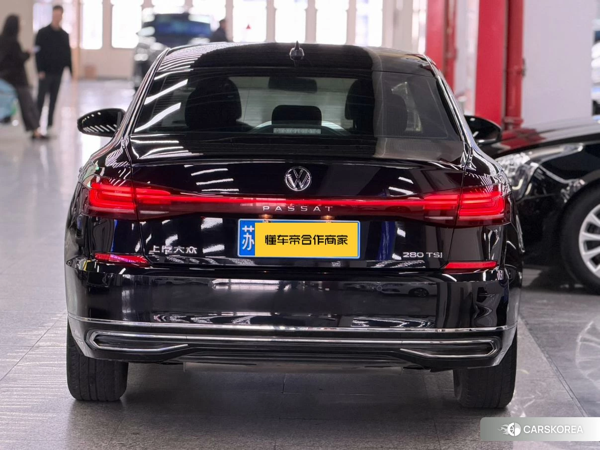 Volkswagen Passat 2021 Черный из Китая, фото 4