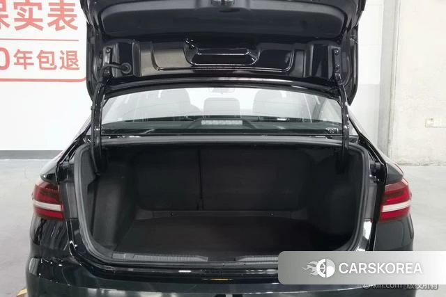 Volkswagen Lavida 2024 Черный из Китая, фото 4