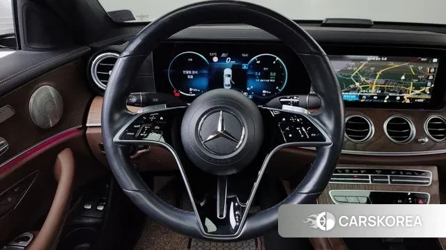 Mercedes-Benz E-Class W213 2021 Белый из Кореи, фото 4