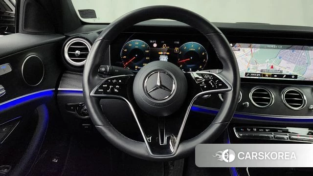 Mercedes-Benz E-Class W213 2023 Черный из Кореи, фото 4