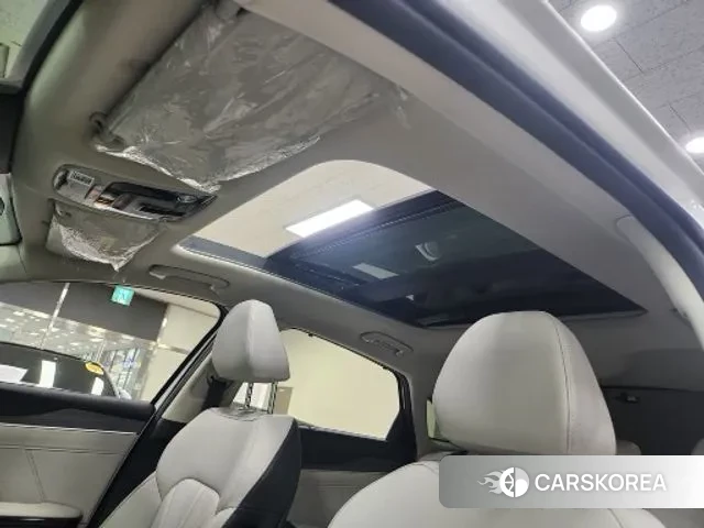 Kia The New K5 Hybrid 3rd generation 2024 Белый из Кореи, фото 4