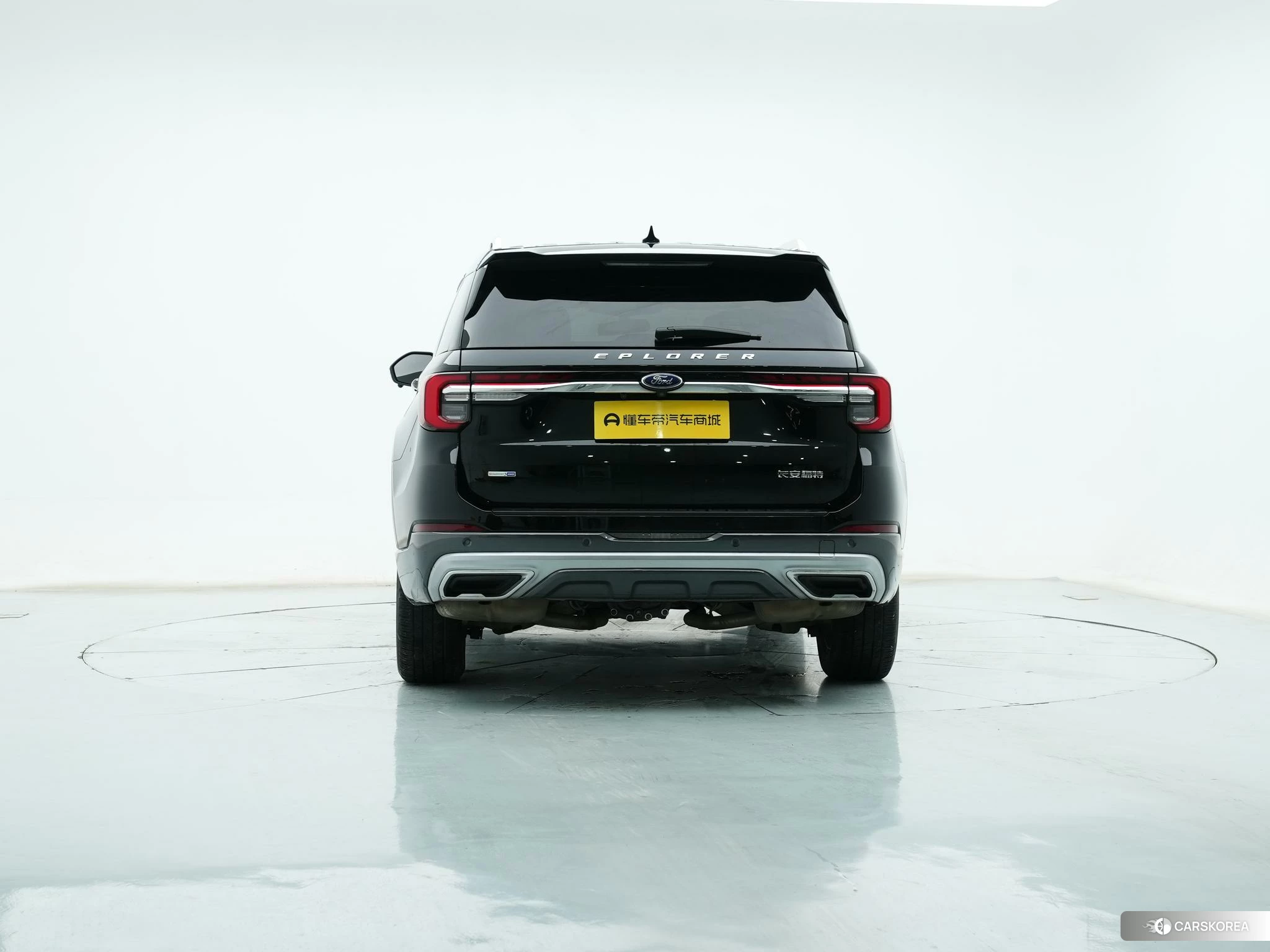 Ford Explorer 2022 Черный из Китая
