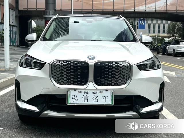 BMW iX1 2024 Белый из Китая, фото 4