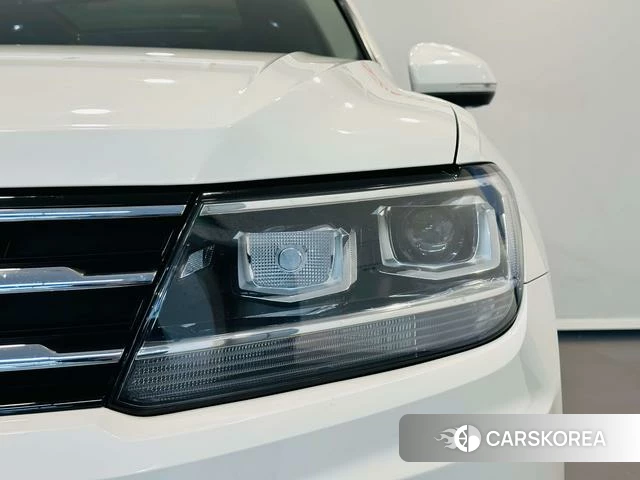 Volkswagen Tiguan L 2019 Белый из Китая, фото 4