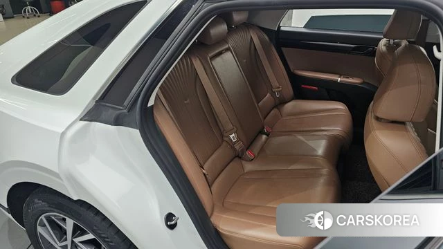 Hyundai Grandeur Hybrid (GN7) 2023 Белый из Кореи, фото 4