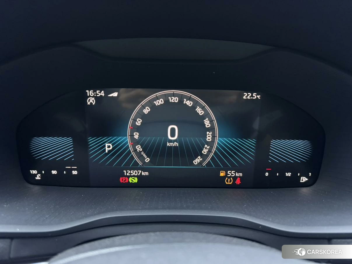 Skoda Krok 2022 Белый из Китая, фото 4
