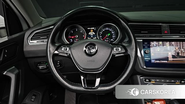Volkswagen Tiguan second Generation 2020 Белый из Кореи, фото 4