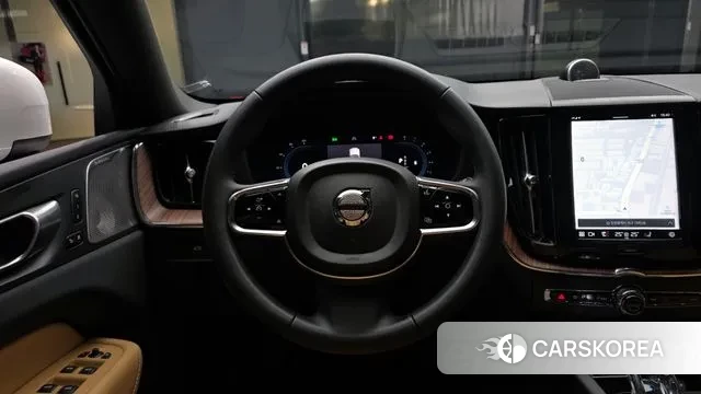 Volvo XC60 second Generation 2024 Белый из Кореи, фото 4