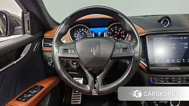 Maserati Ghibli 2018 Черный из Кореи, фото 4