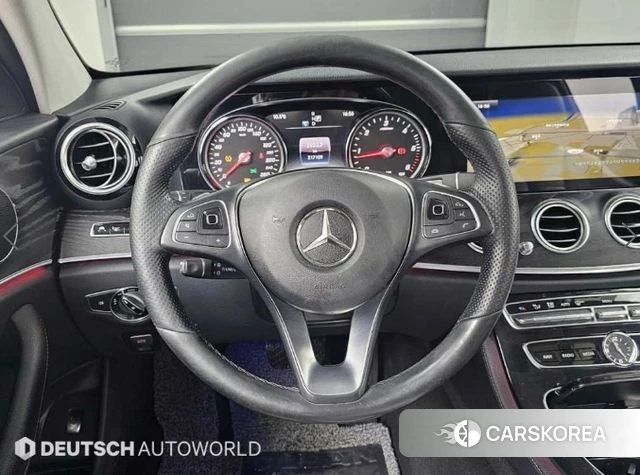 Mercedes-Benz E-Class W213 2018 Черный из Кореи, фото 4