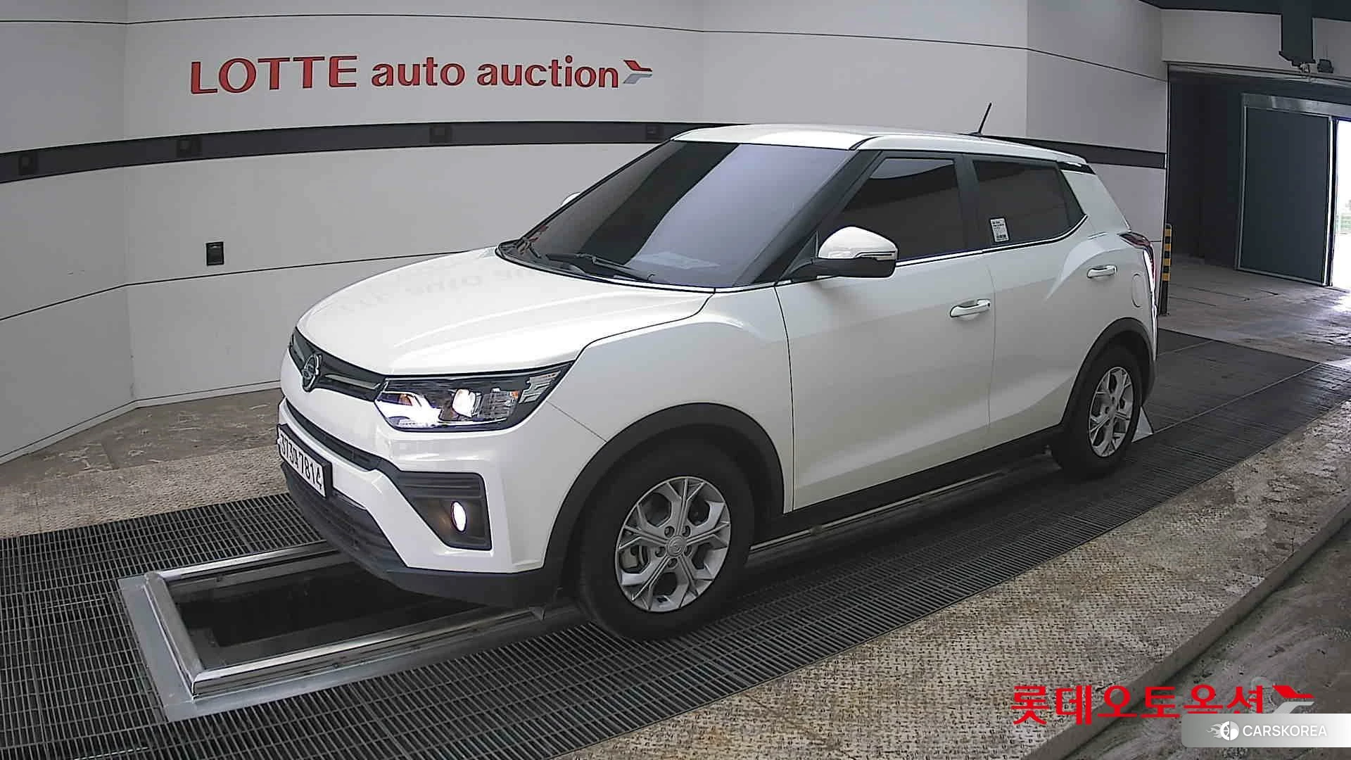 SsangYong Tivoli 2022 Grand White из Кореи, фото 4