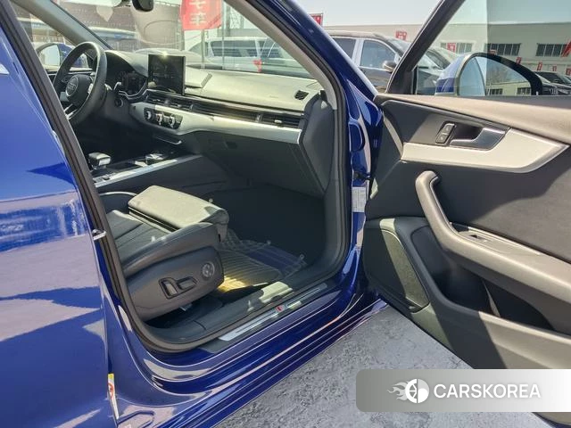 Audi A4L 2021 Синий из Китая, фото 4