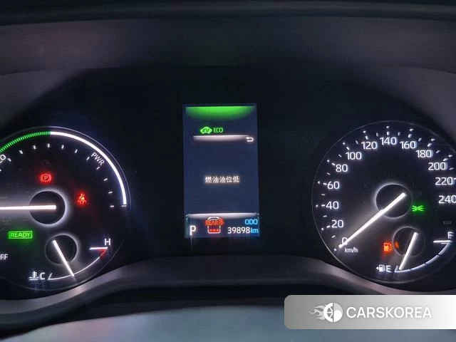 Toyota Saina 2023 Белый из Китая, фото 4