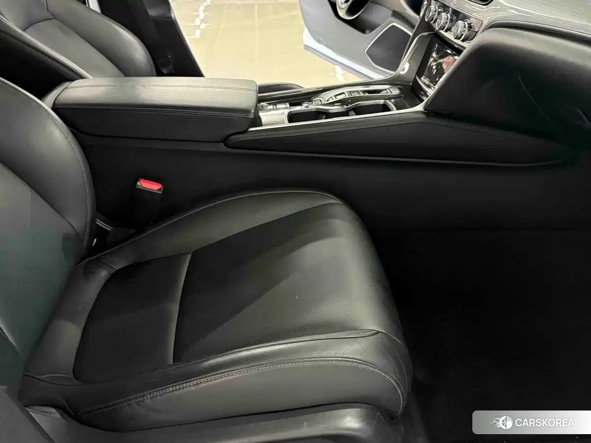 Honda Accord 2022 Белый из Китая, фото 4