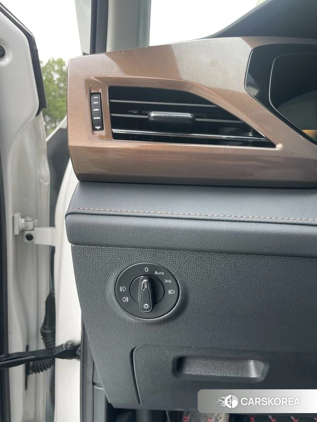 Volkswagen Tuyue 2023 Белый из Китая, фото 4