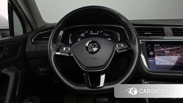 Volkswagen Tiguan Allspace 2020 Черный из Кореи, фото 4