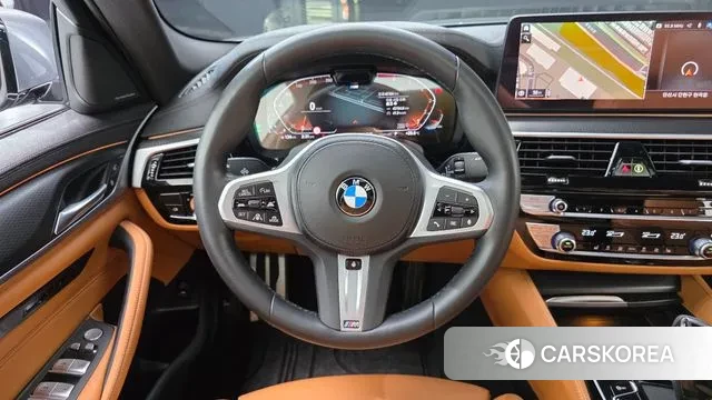 BMW 5 Series (G30) 2023 Серый из Кореи, фото 4