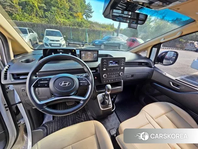 Hyundai Staria 2025 Белый из Кореи, фото 4