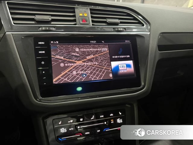 Volkswagen Tiguan second Generation 2021 Белый из Кореи, фото 4