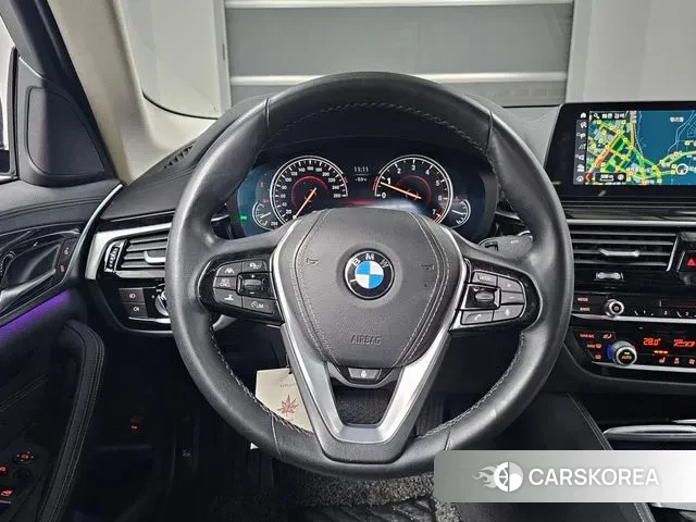 BMW 5 Series (G30) 2018 Синий из Кореи, фото 4
