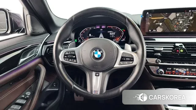 BMW 5 Series (G30) 2022 Черный из Кореи, фото 4