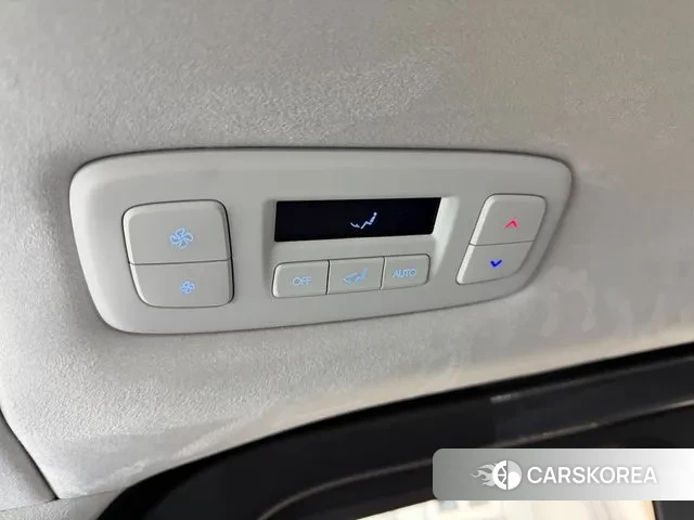 Hyundai Staria 2025 Белый из Кореи, фото 4