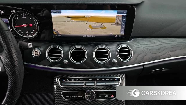 Mercedes-Benz E-Class W213 2018 Белый из Кореи, фото 4