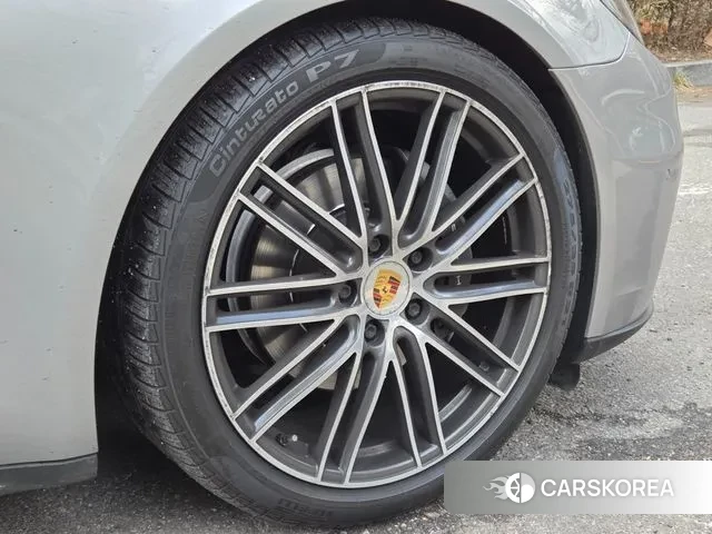 Porsche Panamera (971) 2018 Серебряный из Кореи, фото 4