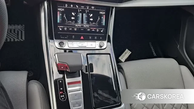 Audi Q8 (4M) 2025 Белый из Кореи, фото 4