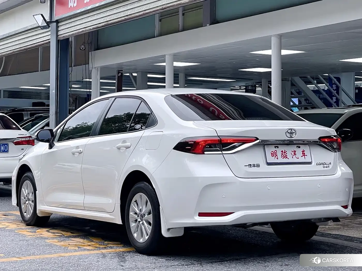 Toyota Corolla 2024 Белый из Китая, фото 4