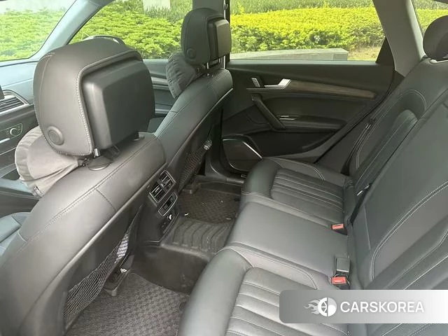 Audi Q5L 2023 Белый из Китая, фото 4