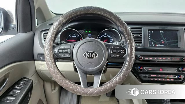 Kia The New Carnival 2018 Серебряный из Кореи, фото 4