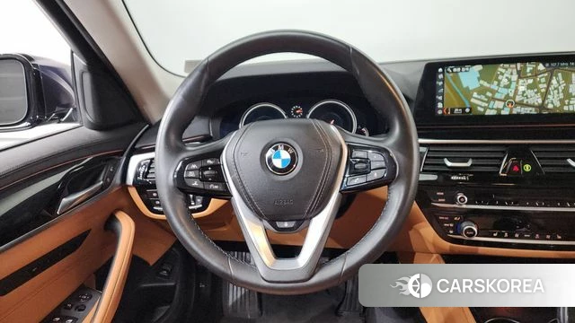 BMW 5 Series (G30) 2018 Синий из Кореи, фото 4